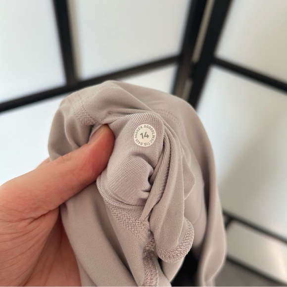 [14] NWT Lululemon Athletica Align High Rise Pant 28” Nulu Legging Chrome 2020 - Picture 11 of 16